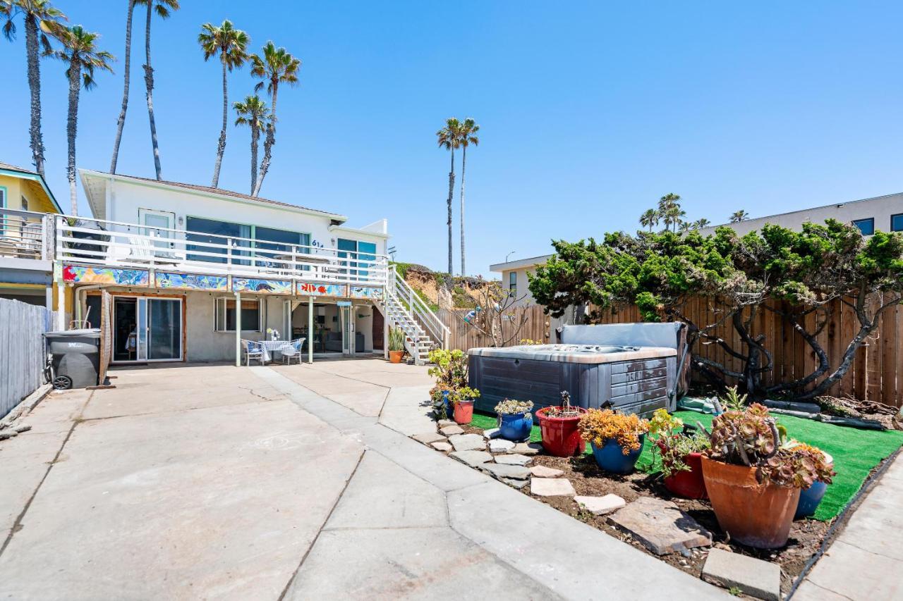 Beachfront Cottage Upper Unit Oceanside Exterior foto